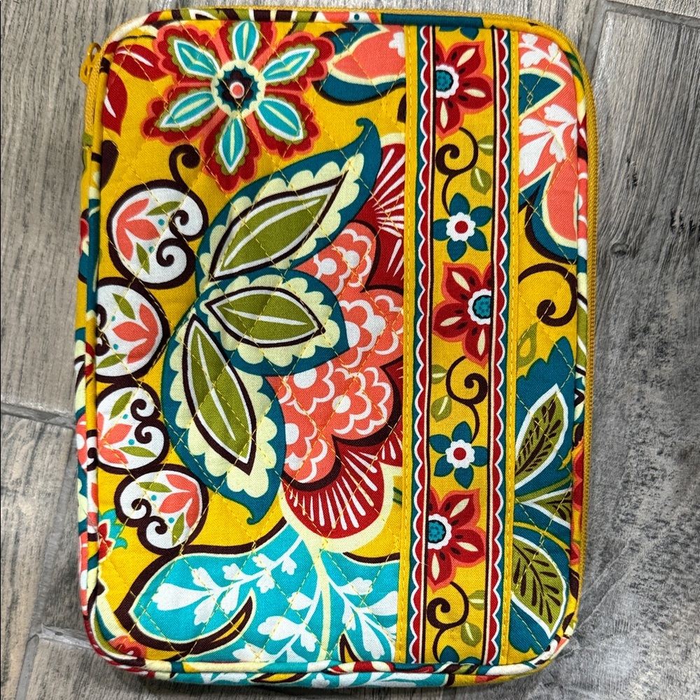 Vera Bradley Colorful Floral Patterned tablet or notebook Pouch